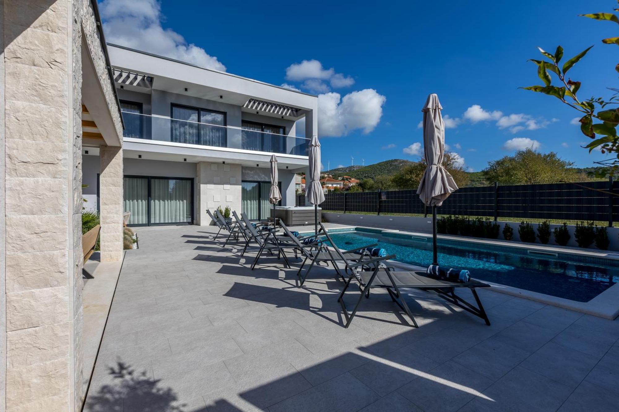 Luxury Villa Diana With Heated Pool And Jacuzzi Dograde Exterior foto