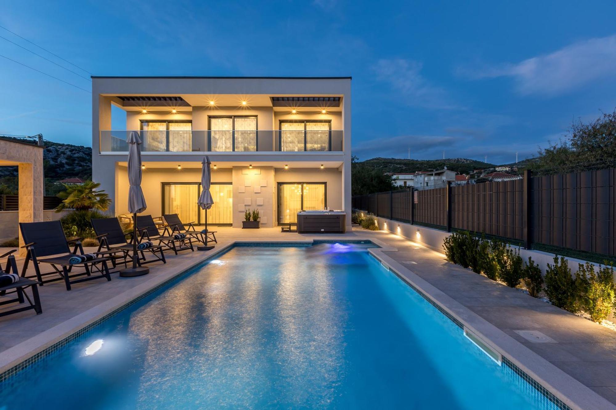 Luxury Villa Diana With Heated Pool And Jacuzzi Dograde Exterior foto